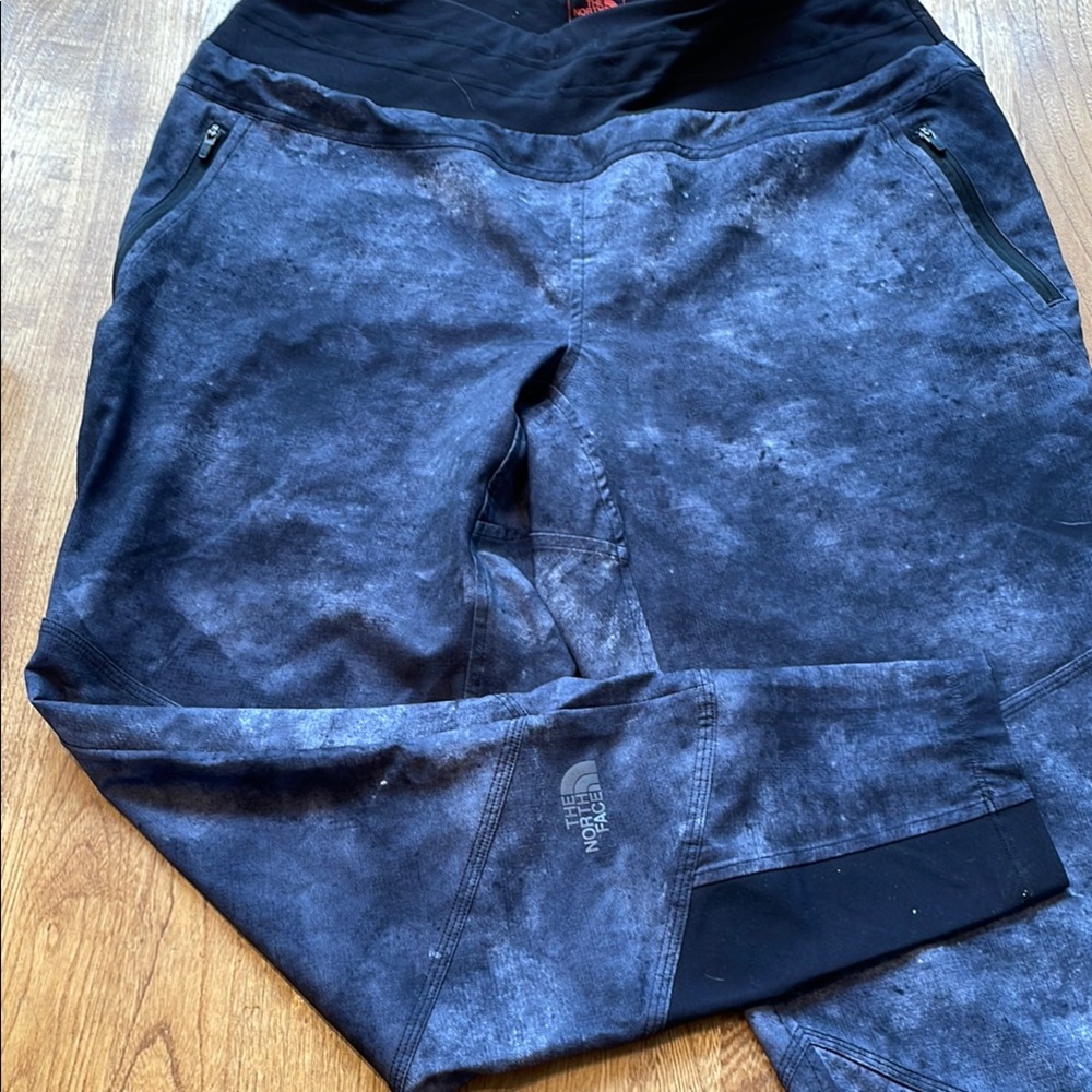 The North Face beyond the wall climbing pants M